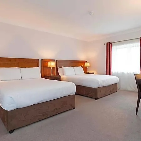 Schull Harbour & Leisure Centre Hotell 3*