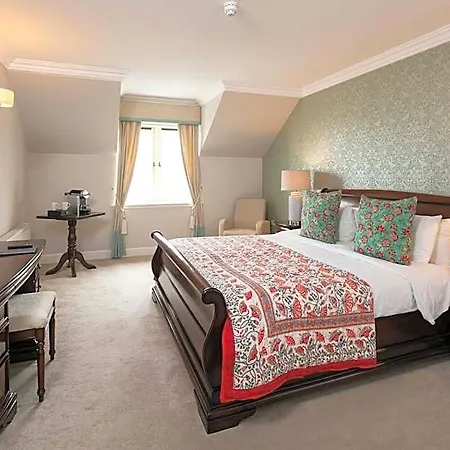 Schull Harbour & Leisure Centre 3* Cork