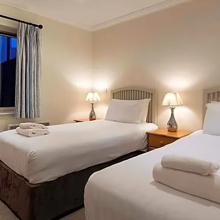 Schull Harbour & Leisure Centre Hotell 3*