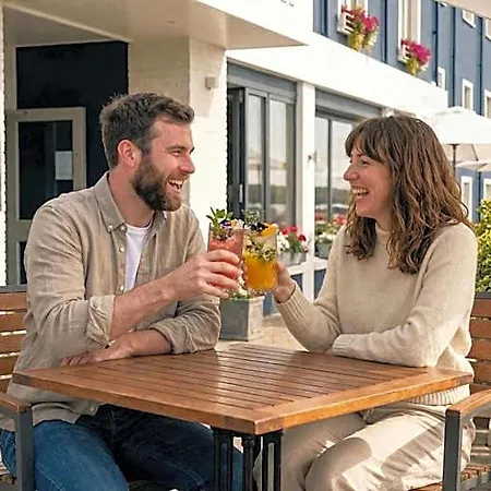 Schull Harbour & Leisure Centre 3* Cork
